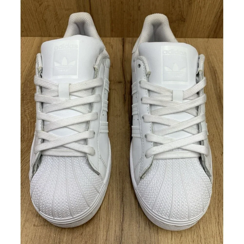 Adidas Superstar Women’s 7 Triple White Leather Shell Toe Sneakers FV3285
